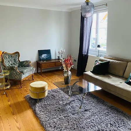 Vintner Suites Neustadt an der Weinstraße Esterno foto