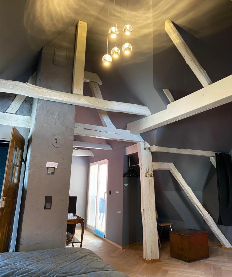 Apartment Vintner *